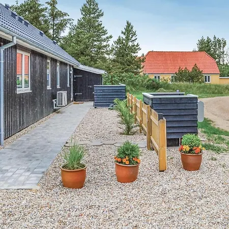 Three-bedroom In Feriehus Blåvand