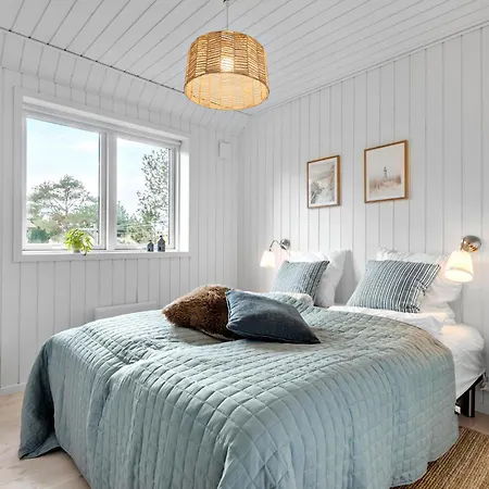 Three-bedroom In Blåvand