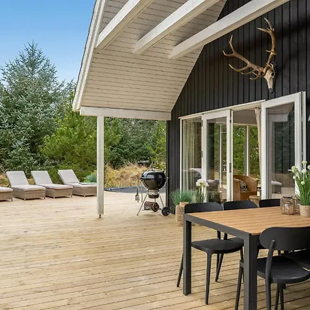 Three-bedroom In بيت للعطل Blåvand