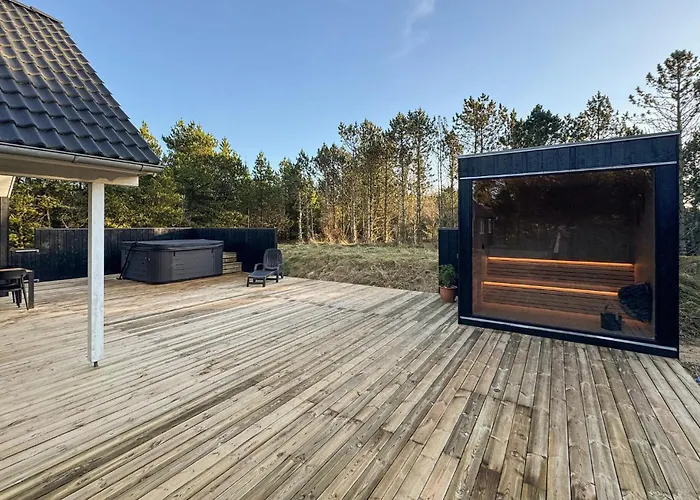 Three-bedroom In * ブラーバンド